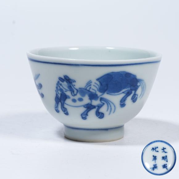 弘楊株式會(huì)社青花駿馬圖杯