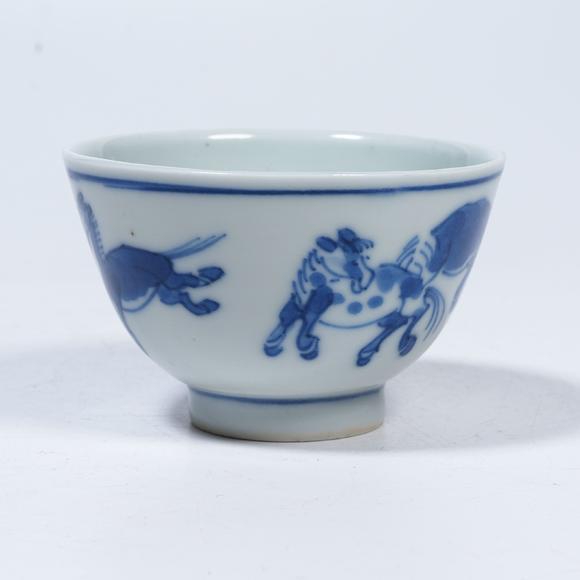 弘楊株式會(huì)社青花駿馬圖杯