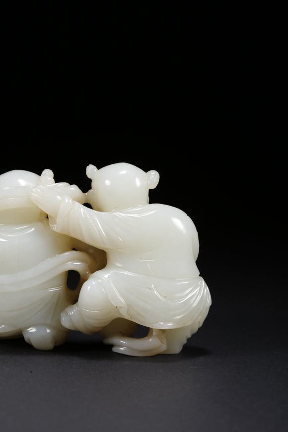 弘楊株式會(huì)社和田玉雕雙童子形擺件
