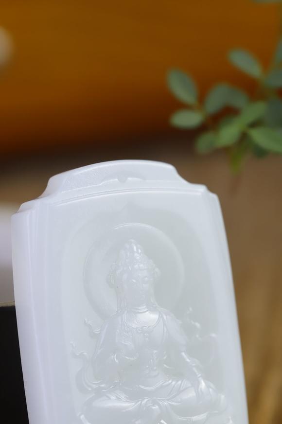 北京唐潮拍賣有限公司坐蓮觀音精品和田玉掛件