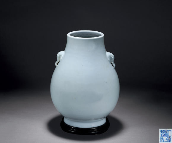 三杉美術(shù)清 仿汝釉象耳尊