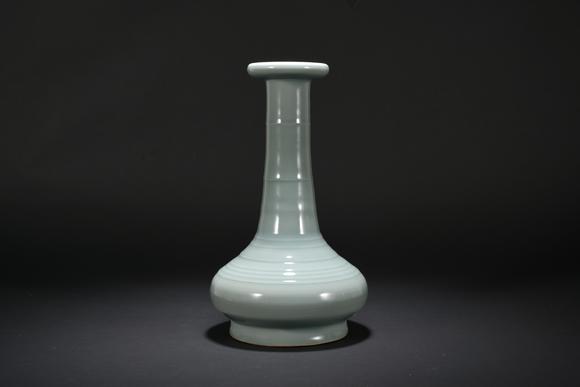 三杉美術(shù)宋 龍泉弦紋瓶子