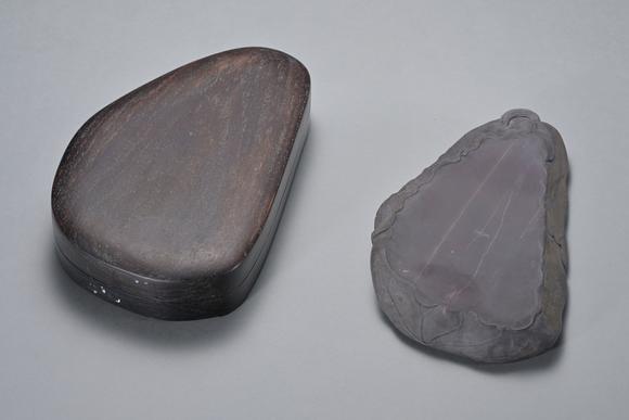 三杉美術(shù)端溪老坑水巖荷葉硯