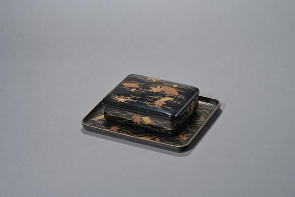 三杉美術(shù)蒔繪托盤、香盒二點(diǎn)