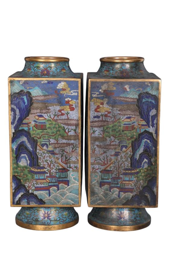 蘭亭古美術(shù)オークション清 銅景泰藍(lán)掐絲琺瑯山水圖四方琮式瓶 一對(duì)