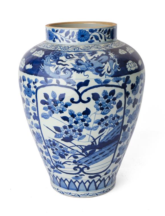 Duke's Auctions Lot 6 A LARGE PAIR OF BLUE AND WHITE PORCELAIN OCTAGONAL BALUSTER VASES