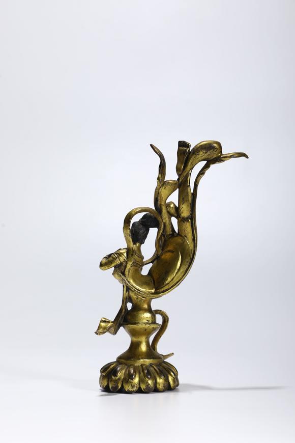 TrésOrs de ParisOrnement chinois ancien d’Apsara volante en bronze doré, 17–19 s.