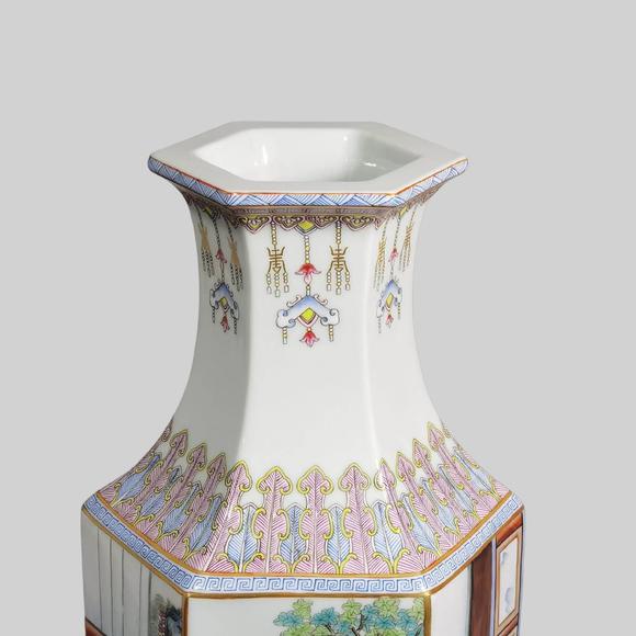 東京蕓術(shù)清乾隆 粉彩六愛(ài)淵明愛(ài)菊羲之愛(ài)鵝六方瓶