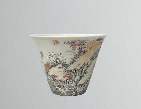 東京蕓術(shù)清亁隆 粉彩福山壽海紋馬蹄杯