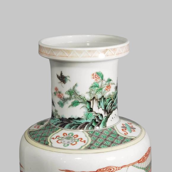 東京蕓術(shù)清康熙五彩十八學(xué)士圖棒槌瓶