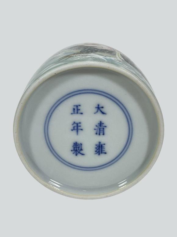東京蕓術(shù)大清雍正 粉彩劉海戲金蟾人物水罐