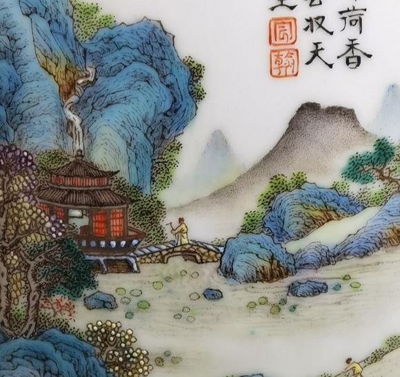 東京蕓術(shù)清乾隆 洋彩錦上添花開(kāi)光山水圖鏤空套瓶
