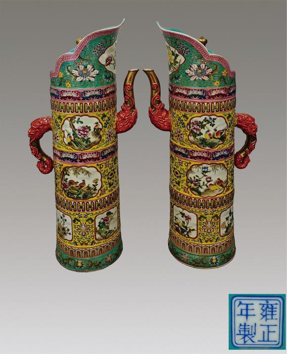 北京萬歷粉彩開光花鳥軍持帶冒壺