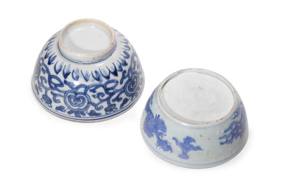 Castle AuctionA Pair of Blue and White Porcelain Bowls, 16th–17th C Pr.