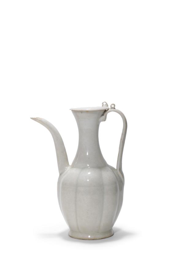 Castle AuctionA Qingbai Glaze Lobed Ewer, 12th–13th C Pr.