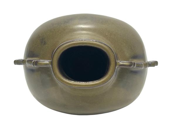 Castle AuctionA Chinese teadust colour moonflask vase, Qian Long Pr. 