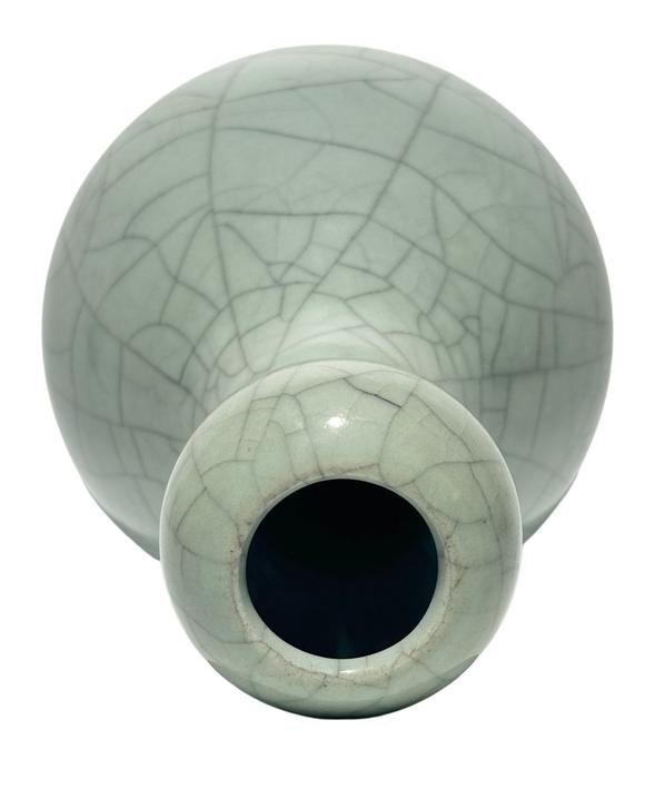 Castle AuctionGuan ware vase with garlic type mouth, Qian Long Pr. 