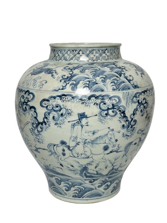 Castle AuctionA Chinese Blue and white figure jar, Ming Dynasty Pr. 