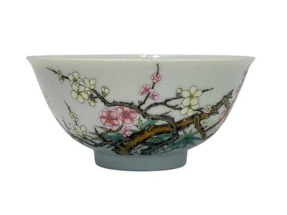 Castle AuctionA Chinese Famille Rose bowl with poem deco, YongZheng Pr. 