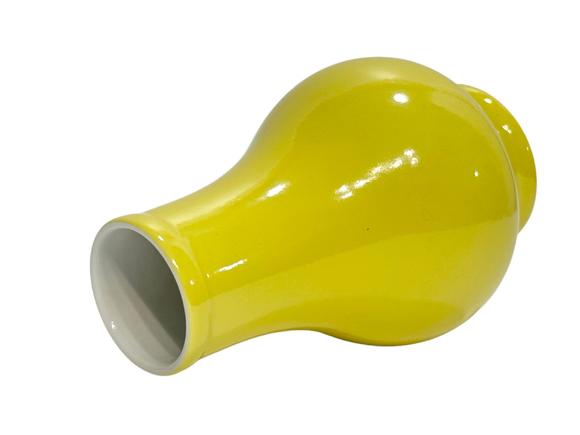 Castle AuctionA Chinese Yellow-glazed vase, YongZheng Pr. 