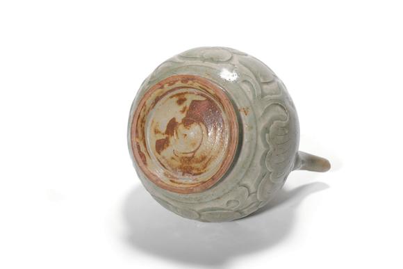 Castle AuctionA Yue Kiln Carved Peony Ewer, 10th–11th C Pr.