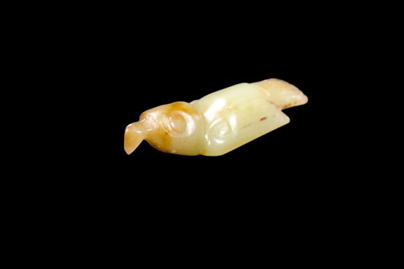Castle AuctionA Yellowish Jade Bird Pendant, Late Shang, Circa 12th–11th C BC Pr.