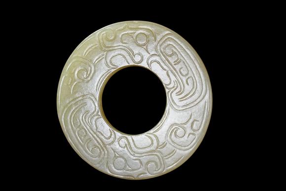 Castle AuctionA Jade ornament, 2th- 12th Pr.