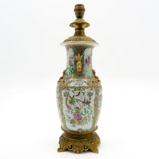 Castle Auction19th century cantonese china porcelain lamp