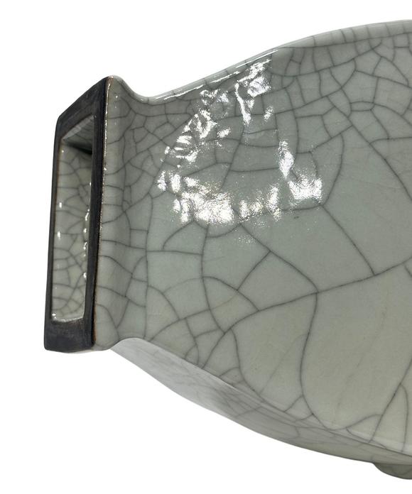 Castle AuctionA Chinese Ge-glazed double-handled square vase, Qian Long Pr. 