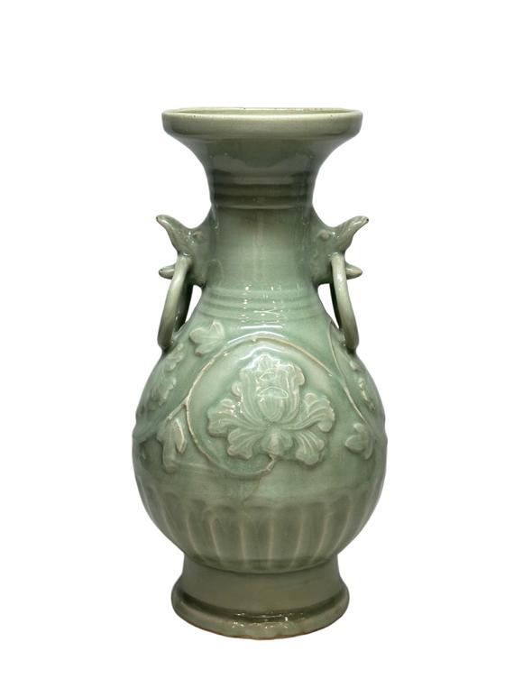 Castle AuctionA celadon vase, Ming Dynasty Pr.