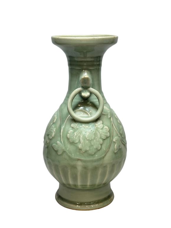 Castle AuctionA celadon vase, Ming Dynasty Pr.