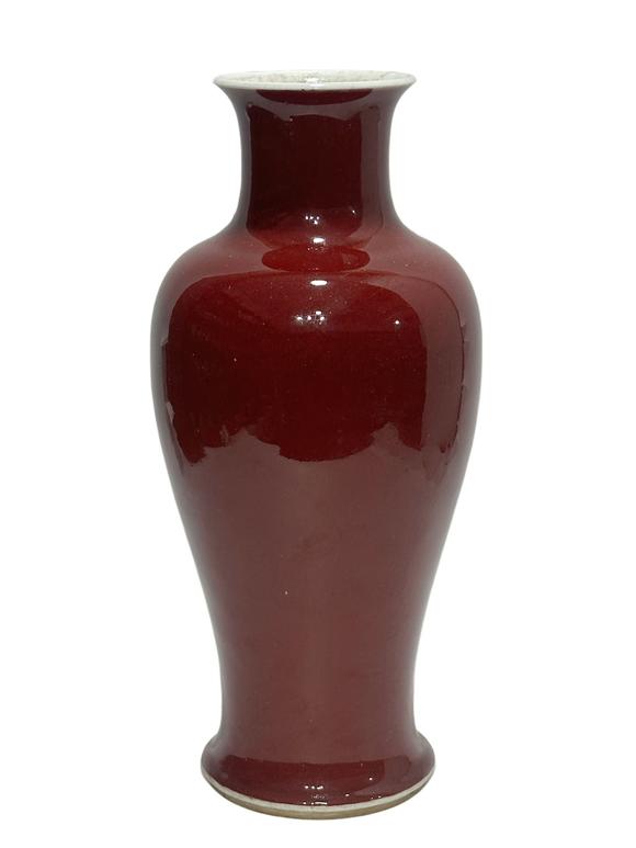 Castle AuctionA Chinese Lang ware red vase, Kang Xi Pr. 