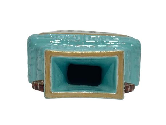 Castle AuctionA Chinese green ground wall-hanging vase, Qian Long Pr. 