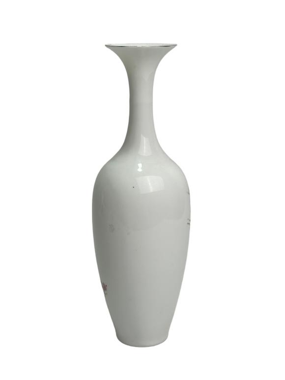 Castle AuctionA Chinese Famille Rose vase, 1960's Pr.