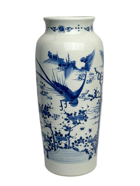 Castle AuctionA Blue and white cylindal vase, Ming Dynasty Pr. 