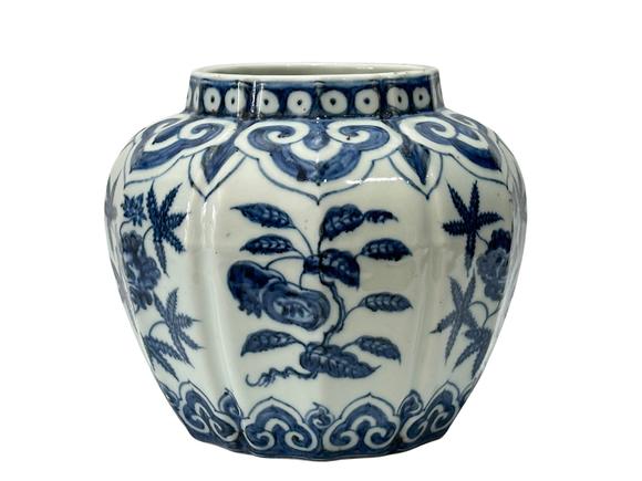 Castle AuctionA Chinese blue-and-white jar decorated with auspicious fruits pattern, Ming Dynasty Pr. 