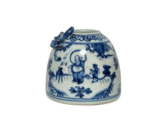 Castle AuctionBlue and white figure water pot, Ming Dynasty Pr. 