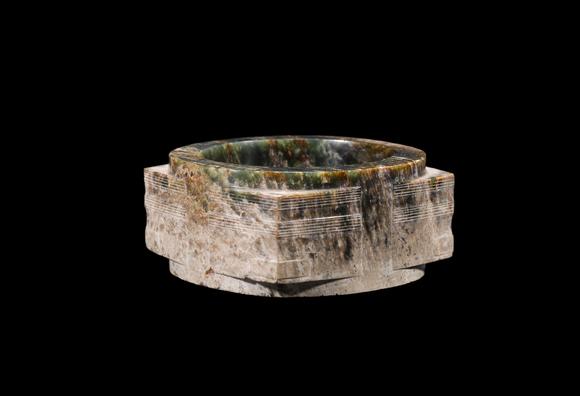 Castle AuctionA Mottled Dark Green Jade Cong, Liangzhu, Circa 3300–2300 C BC Pr.