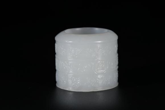 弘楊株式會(huì)社和田玉雕梵文扳指