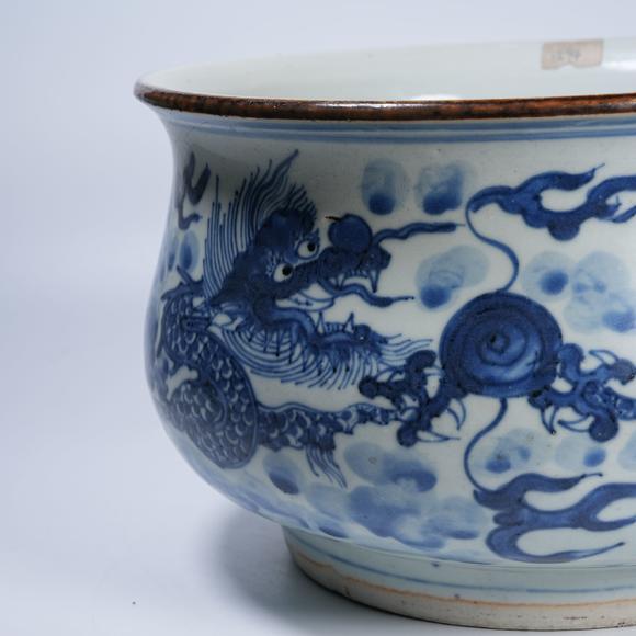 弘楊株式會(huì)社青花雲(yún)龍紋洗