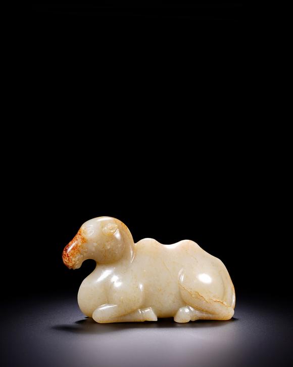 金澤美術(shù)和田玉沁色臥駝