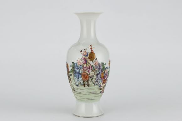 Cascade'sPastel baby play vase in the Republic of China | 民國 粉彩嬰戲圖瓶