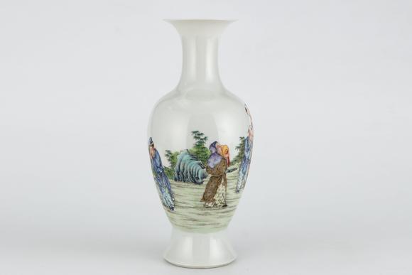 Cascade'sPastel baby play vase in the Republic of China | 民國 粉彩嬰戲圖瓶