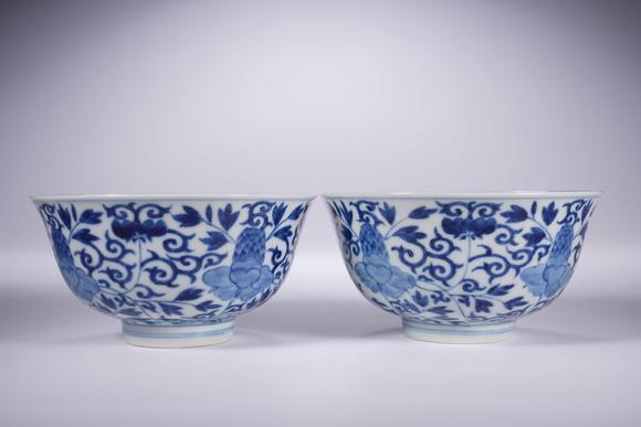 Cascade'sA pair of blue and white peony tea gardens in Guangxu of Qing Dynasty | 清光緒 青花牡丹紋茶園一對(duì)