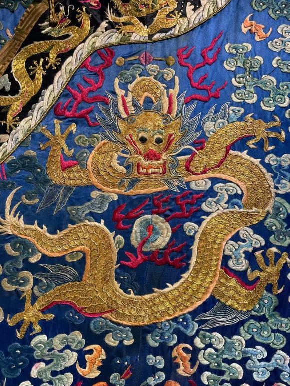 吉本株式會社清代 緙絲龍袍