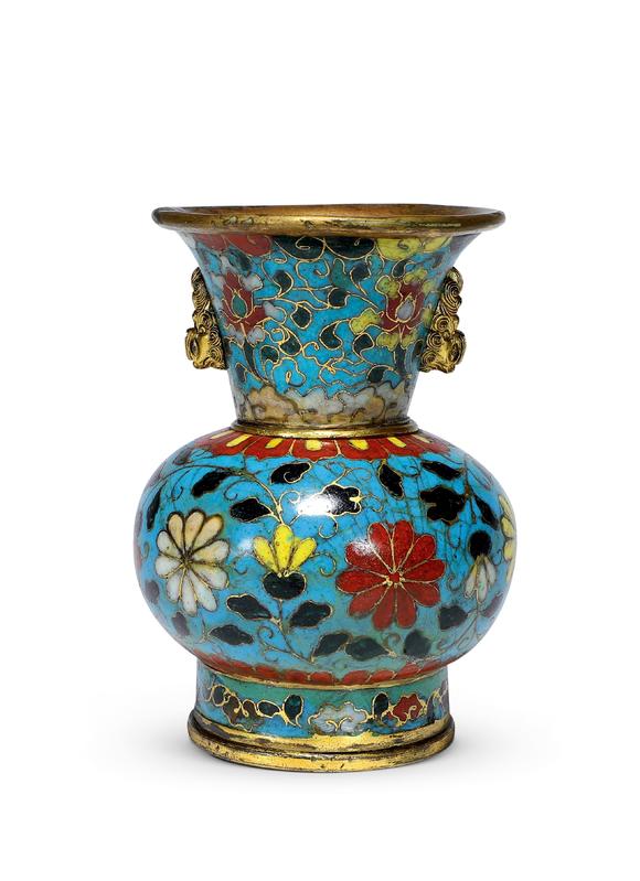 華藝國際明  銅胎掐絲琺瑯纏枝花紋天雞耳尊