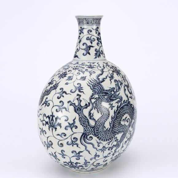 鐮倉美術(shù)明宣德 青花穿花龍紋扁壺