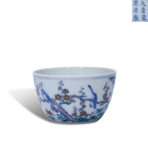 鐮倉(cāng)美術(shù)清康熙 鬥彩四喜登梅圖臥足杯
