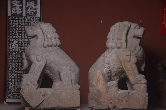東京蕓術(shù)迎門獅