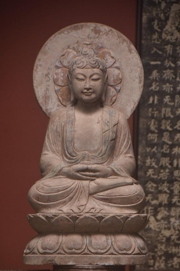 東京蕓術(shù)清早期做工～老青石手工雕刻【三寶佛】